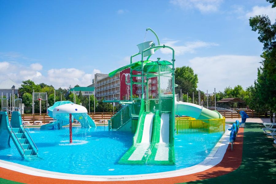 Водные горки аквапарка — фото 1